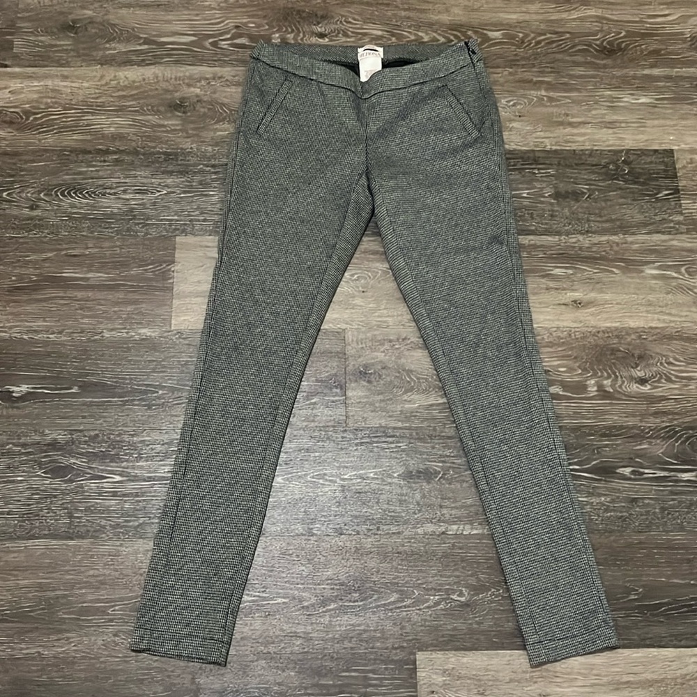 Size 2 Merona Ankle Pant
